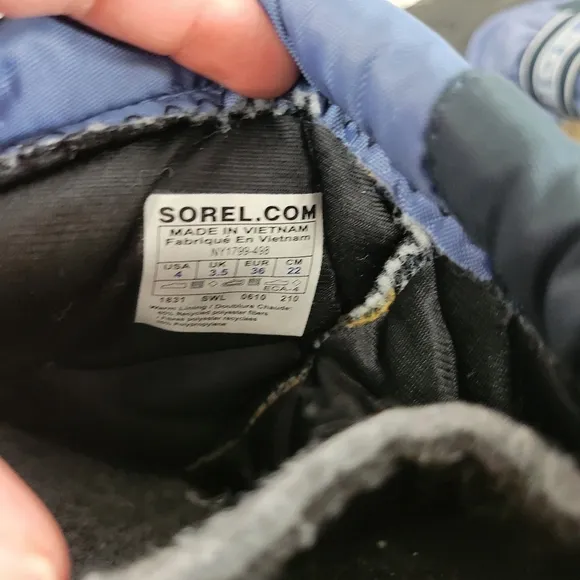 Sorel Snow Boots Blue Black Kids Size 4