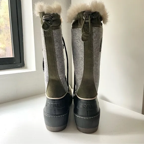Sorel- Tivioli III waterproof women’s tall boots in green and black- 9.5