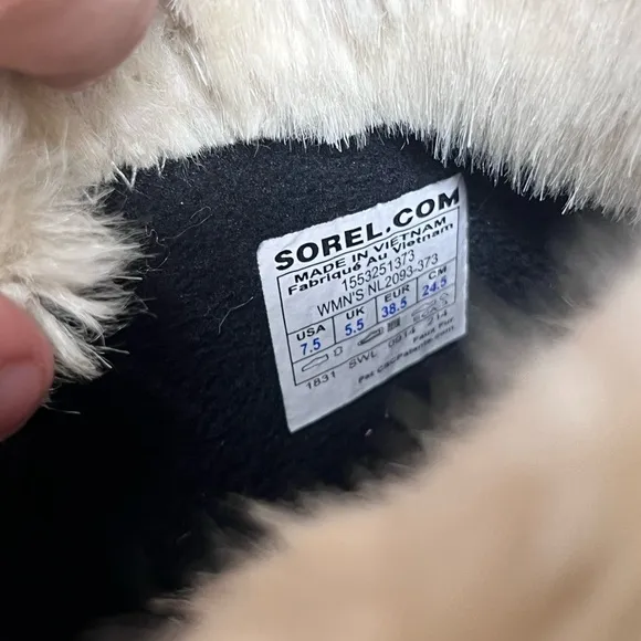 Sorel Tivoli High II waterproof Faux Fur Boots Womens 7.5 Cute Chic Rain Sexy