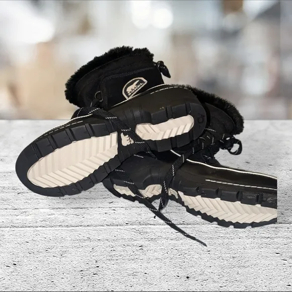 Sorel tivoli lll snow boots size 7.5