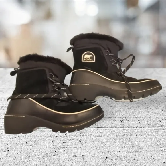 Sorel tivoli lll snow boots size 7.5