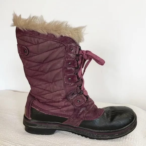 SOREL Tofino II Purple Dahlia Rosewater color Winter Boots Faux fur Kids size 6