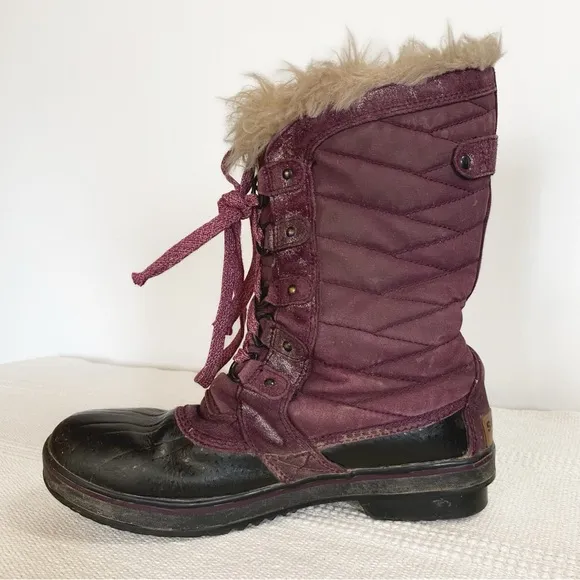 SOREL Tofino II Purple Dahlia Rosewater color Winter Boots Faux fur Kids size 6