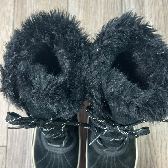 Sorel Women Boots Tivoli II Waterproof Suede Leather lace up boots 7
