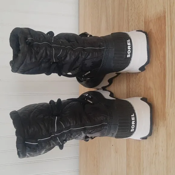Sorel Women's 9.5 Kinetic Winter Insulated Snow Boots
