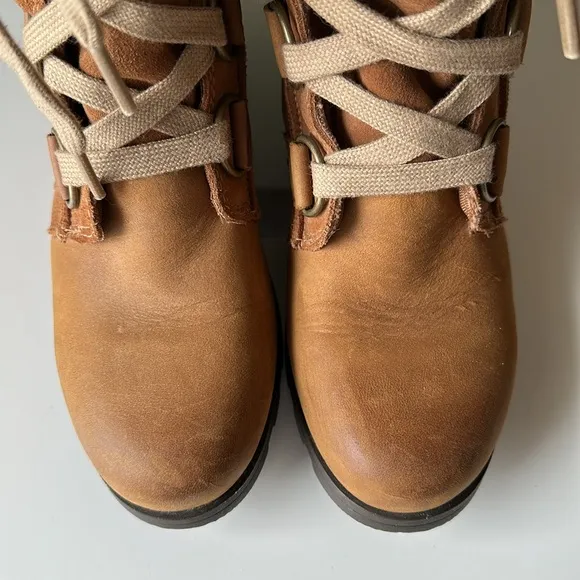 Sorel  Women's NL2680-286 Leather/Suede Tan Lace-Up Boots Waterproof size 5.5