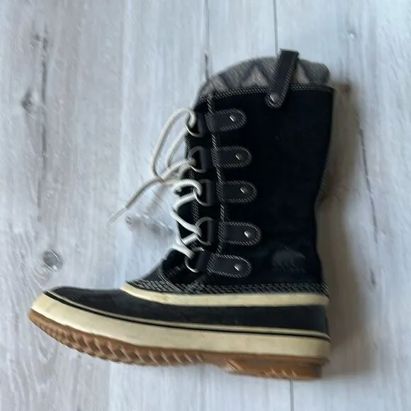 SOREL WOMEN'S JOAN OF ARCTIC KNIT Black Boots size 7.5 Gently Used or nwot