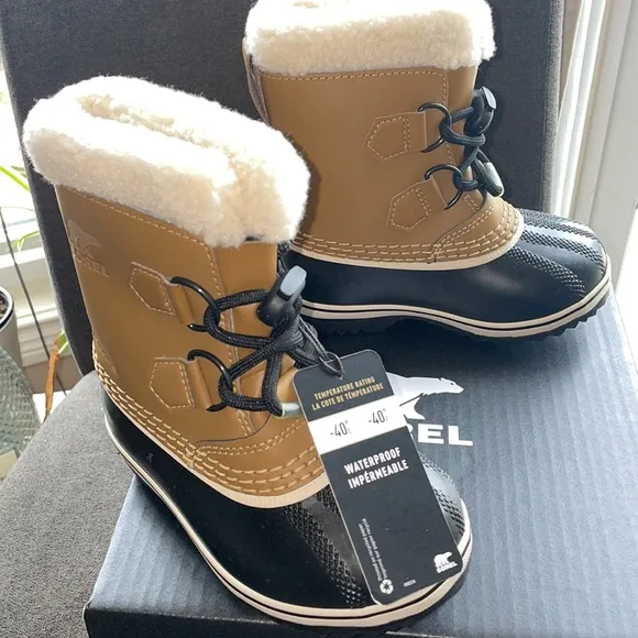 SOREL Yoot Pac TP Waterproof Insulated Snow Boot in Mesquite 9 kids