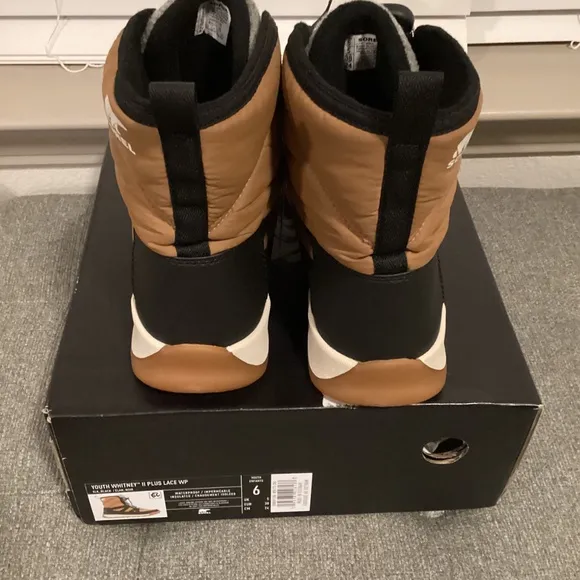 Sorel Youth Whitney II Plus Lace-Up Waterproof Booties, size 6