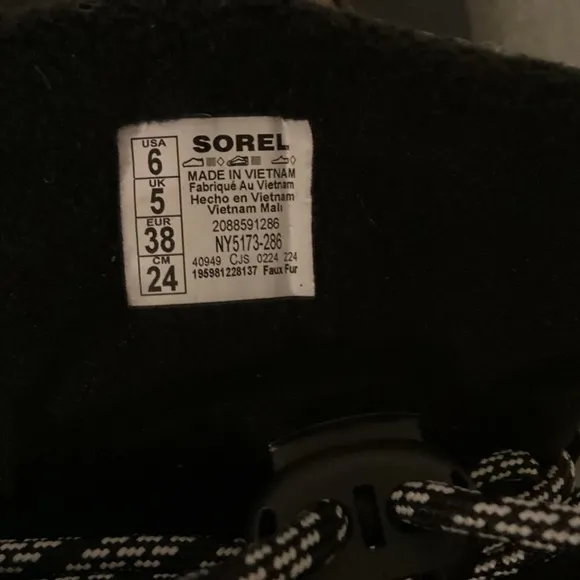 Sorel Youth Whitney II Plus Lace-Up Waterproof Booties, size 6