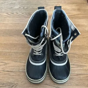 SOREL PREMIUM 1964 CVS SHELL BOOT Size 8 Waterproof