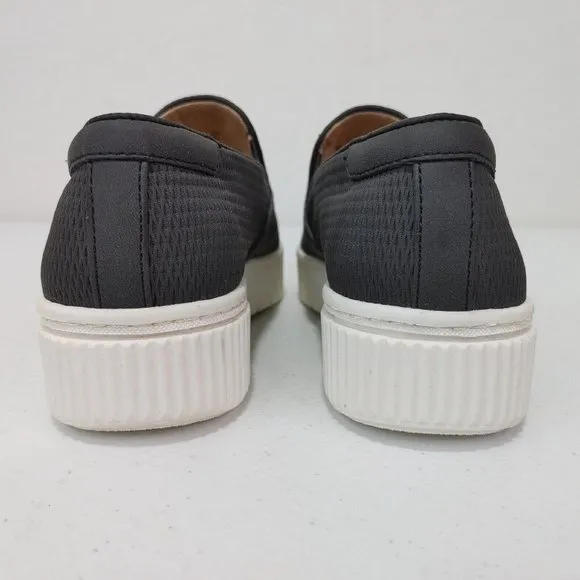 Soul Naturalizer Tia Slip On Sneaker 1¾ in Heelp Women's Size 6