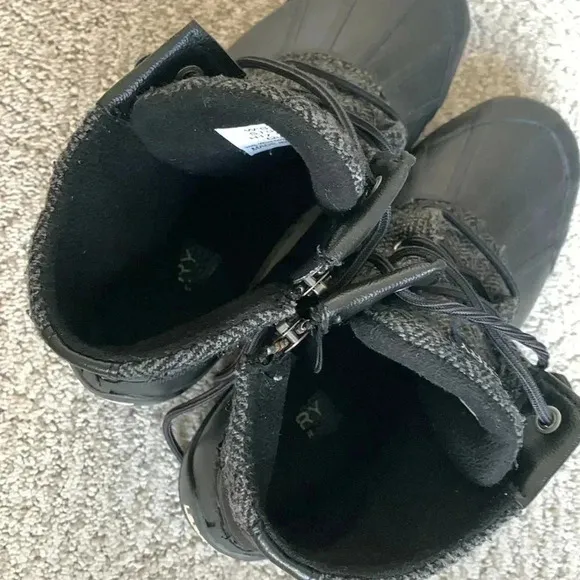 Sperry insulated winter boots size 7.5