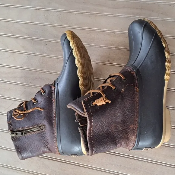 Sperry Top Sider Women's Size 7 M Rubber Leather Saltwater Duck Rain Ankle Boots