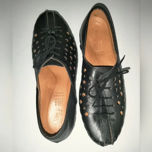 Spring Step (Size 39) Black &quot;Moonwalk&quot; Perforated Lace Up Leather Oxford Shoes