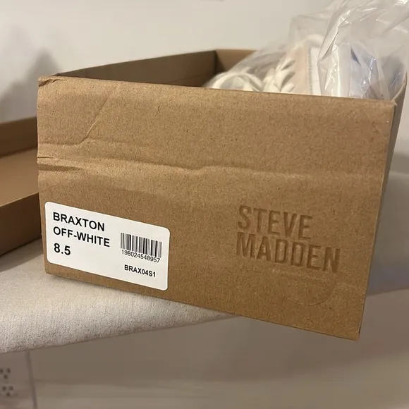 STEVE MADDEN BRAXTON OFF/WHITE SNEAKER