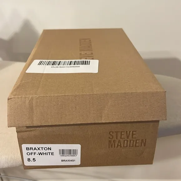 STEVE MADDEN BRAXTON OFF/WHITE SNEAKER
