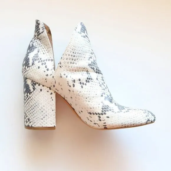 Steve Madden Cream &amp; Grey Snakeskin Almond Toe Block Heel Ankle Boots, Booties