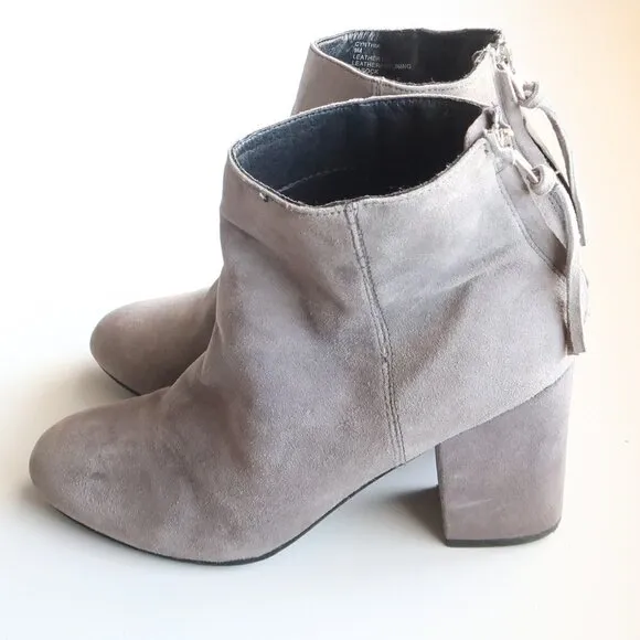 Steve Madden Cynthia Grey Suede Leather Block Heel Ankle Boots / Booties Size 9
