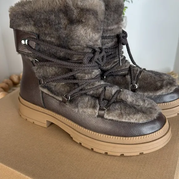 Steve Madden Dione Faux Fur Boot (Women) Sz 7.5
