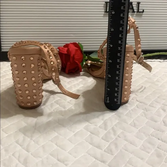 Steve Madden Maeryn Sandals block heel
