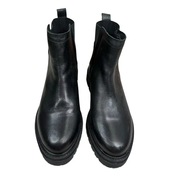 STEVE MADDEN Moira Lug Sole Leather Boots