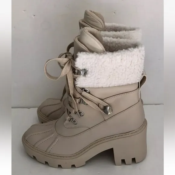 STEVE MADDEN Northern Faux Fur Lug Sole Combat Lace-up Boots Size 5.5M Beige ps2