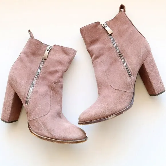 Steve Madden Roooler Beige Suede Leather Block Heel Ankle Boots / Booties Size 7