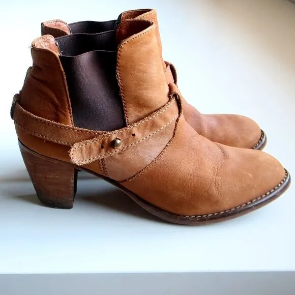 Steve Madden Tan Brown Nubuck Leather Block Heel Pull-on Ankle Boots Booties 8
