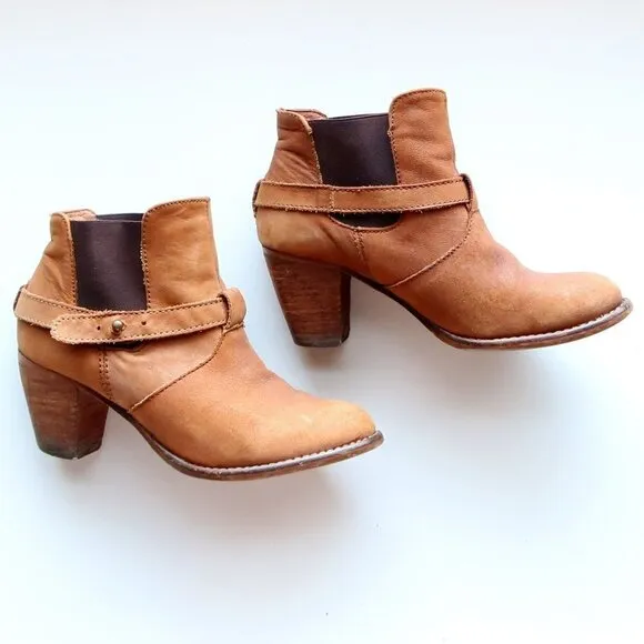 Steve Madden Tan Brown Nubuck Leather Block Heel Pull-on Ankle Boots Booties 8