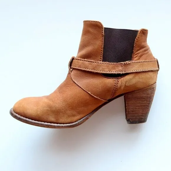 Steve Madden Tan Brown Nubuck Leather Block Heel Pull-on Ankle Boots Booties 8