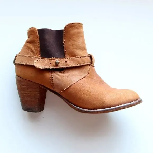 Steve Madden Tan Brown Nubuck Leather Block Heel Pull-on Ankle Boots Booties 8