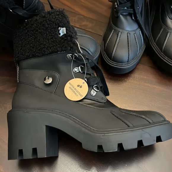 Steve MaddenNorthern Faux Fur Detail Lace-Up Chunky Lug Sole Hiker Boots