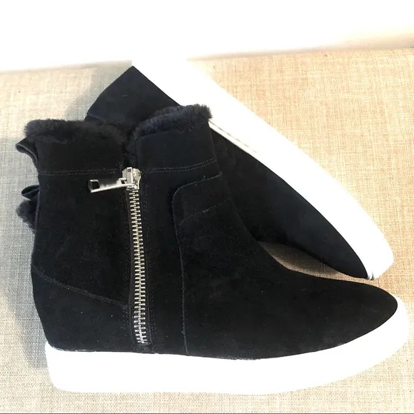 Steven Madden Bamby Black Faux Water Resistant Suede Wedge Ankle Boots Sneaker