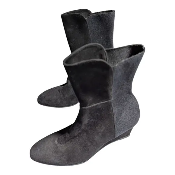 Stuart Weitzman Beatrice Black Suede Almond Toe Wedge Midi Ankle Boots Sz 7