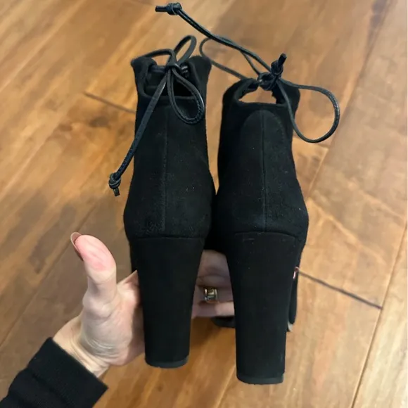 Stuart Weitzman Black Suede Mitten Block Heel Ankle Boots Sz 6