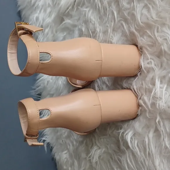 Stuart Weitzman  block  sandals