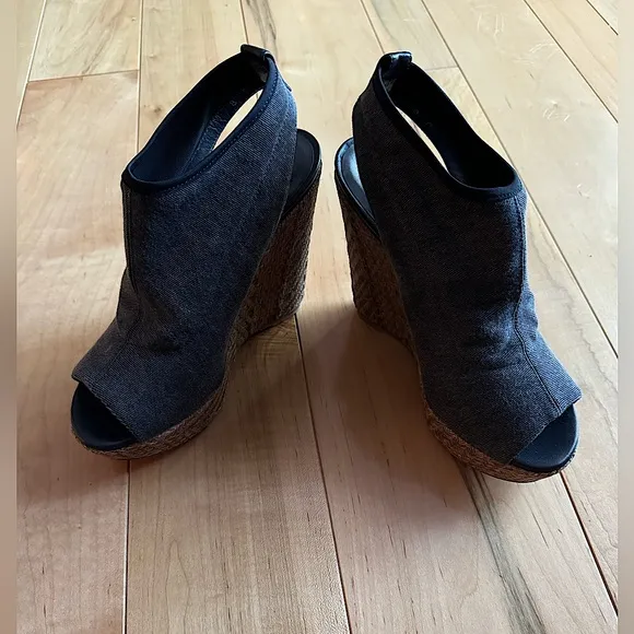 Stuart Weitzman Platform Wedge Slingback Sandals Dark Grey Cork and Canvas Sz. 8