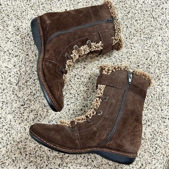 Stuart Weitzman Womens Fur Lined Boots Size 6.5 Brown Suede Sherpa Winter Buckle
