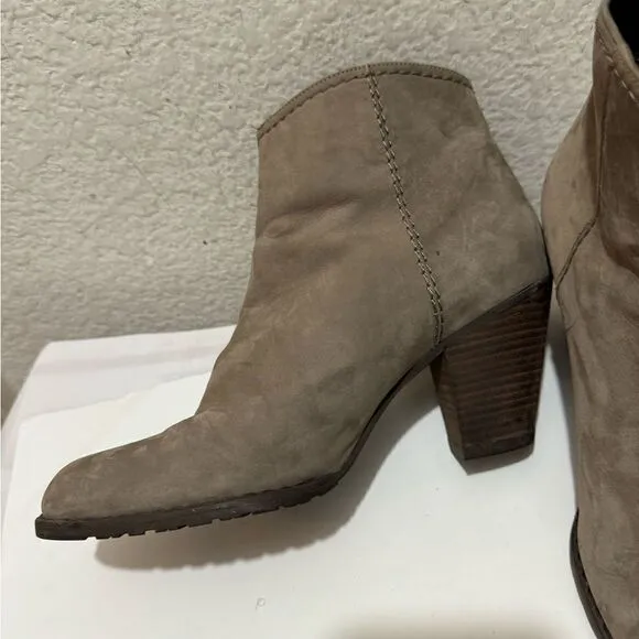 STUART WEITZMAN Suede Ankle Boots