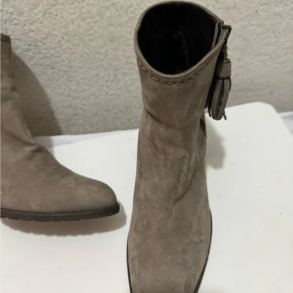 STUART WEITZMAN Suede Ankle Boots
