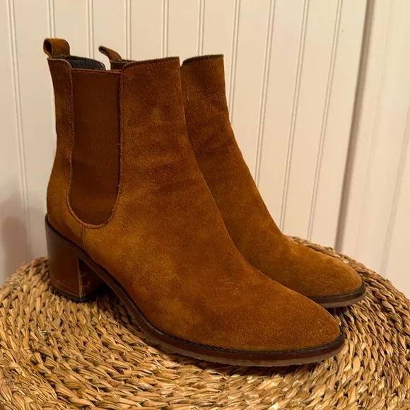 Sundance Brown Suede Chelsea Boots, size 38