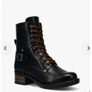 Taos Crave Boots Black Leather Lace-up Combat Moto Women’s Sz 39 US 8 MSRP $250