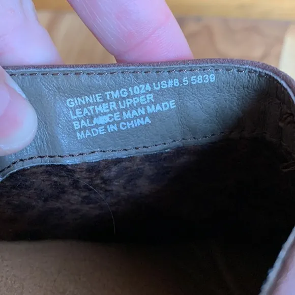 Tara M Ginnie brown leather 2” ankle booties boots size 8-1/2 Abeo insoles EUC