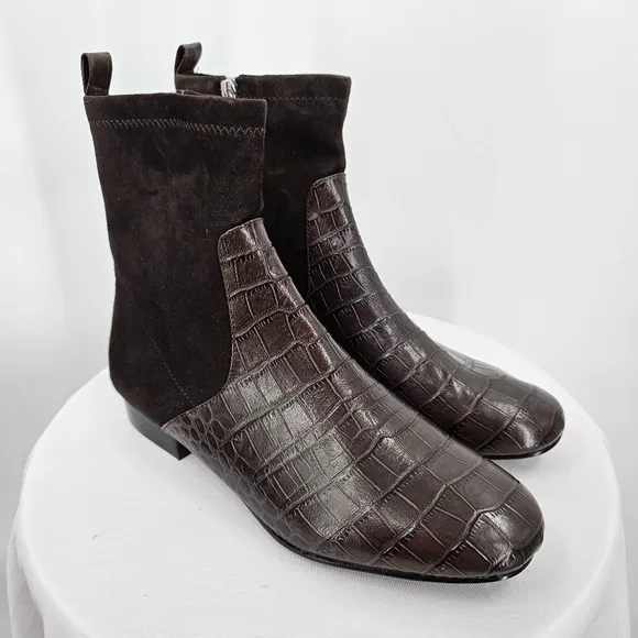 Taryn Rose Collection Ankle Boots Espresso Brown Croc Leather and suede Size 7