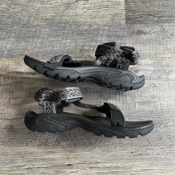 TEVA Men Terra Fi 5 Universal Hiking Sandals 1102456 Strappy Size 11 All Terrain