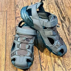 Teva Men’s Brown and Black Fisherman Sandals