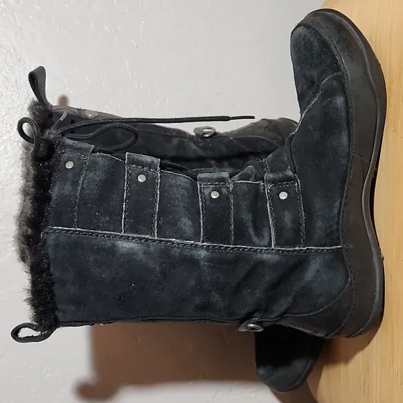 The North Face Abby IV Black Suede Winter Boots 7
