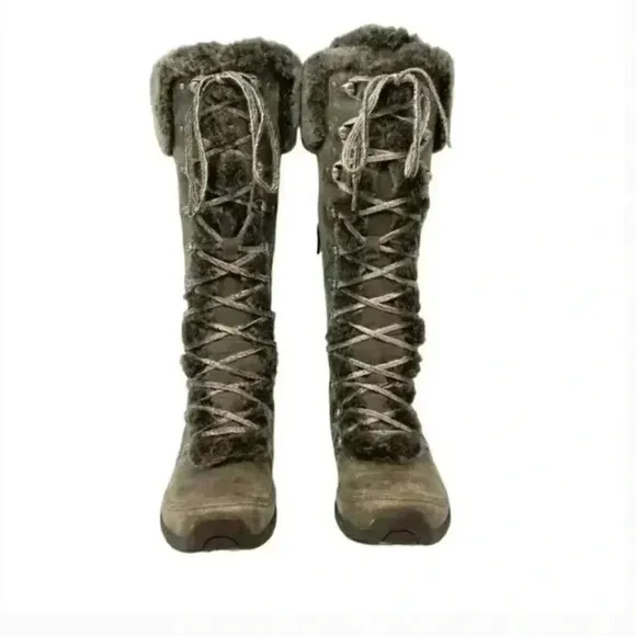 The North Face Adrianne IV Knee High Water Resistant Leather Boots Size 5