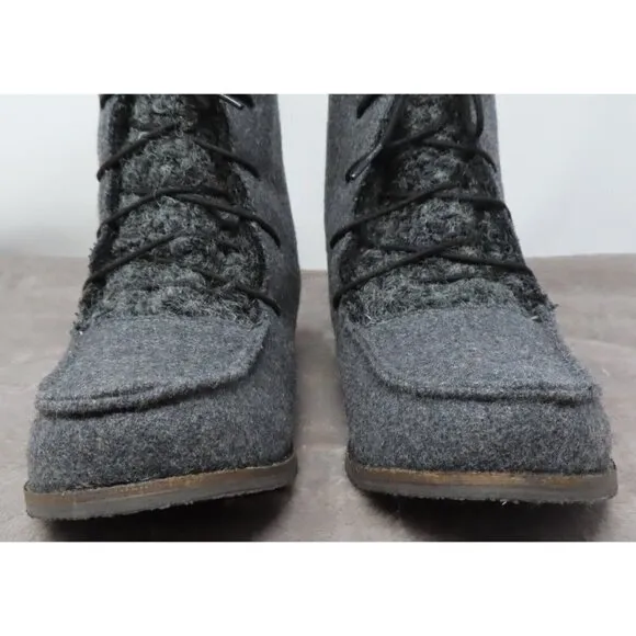 The Sak Sakroots Womens 10 Gray Jayla Boots Lace Up Booties Owl Felt Boucle NEW